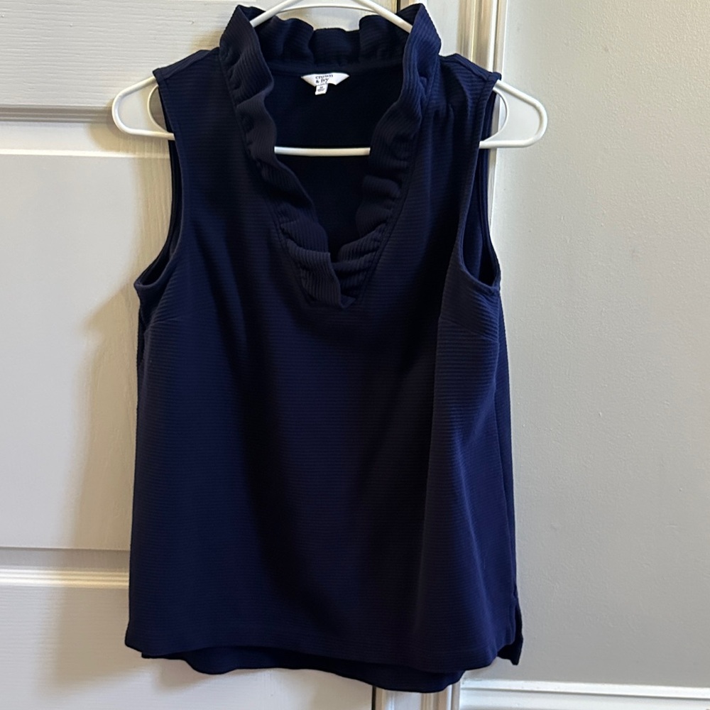 Crown & Ivy Women’s blouse Medium